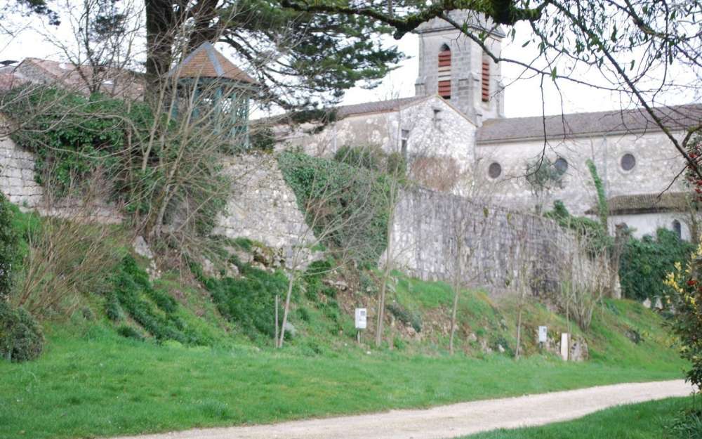 sur le chemin de ronde