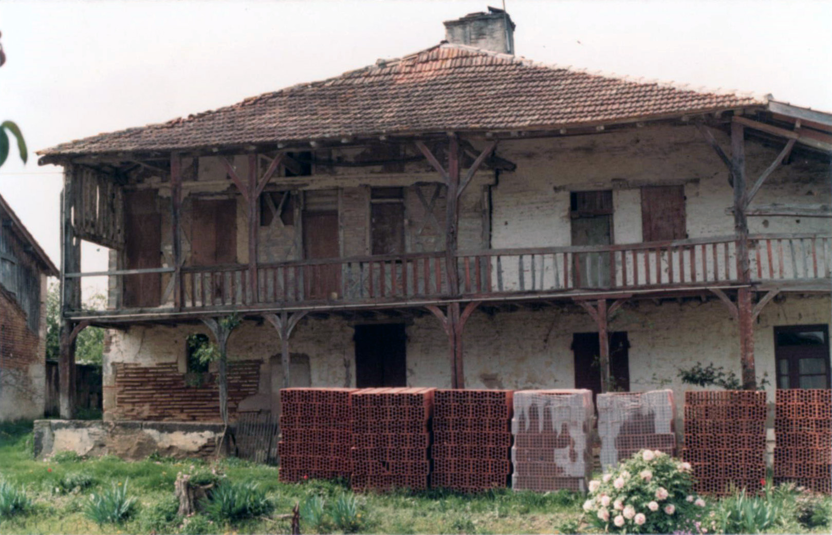 Habitat traditionnel dans le Marmandais.